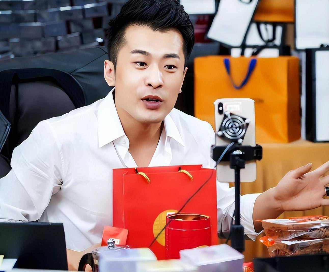 辛巴方否认被带走